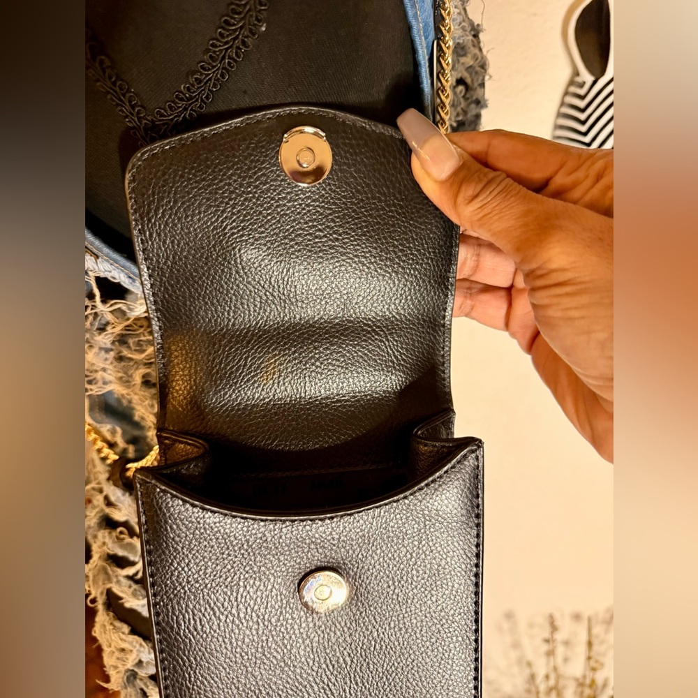 DKNY Elissa North South Crossbody Bag - Picture 7 of 7